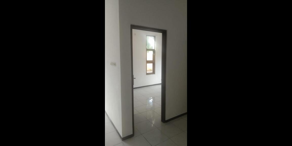 Disewakan Rumah nyaman , rapi dan sejuk - siap untuk di huni Disewakan Rumah nyaman , rapi dan sejuk - siap untuk di huni