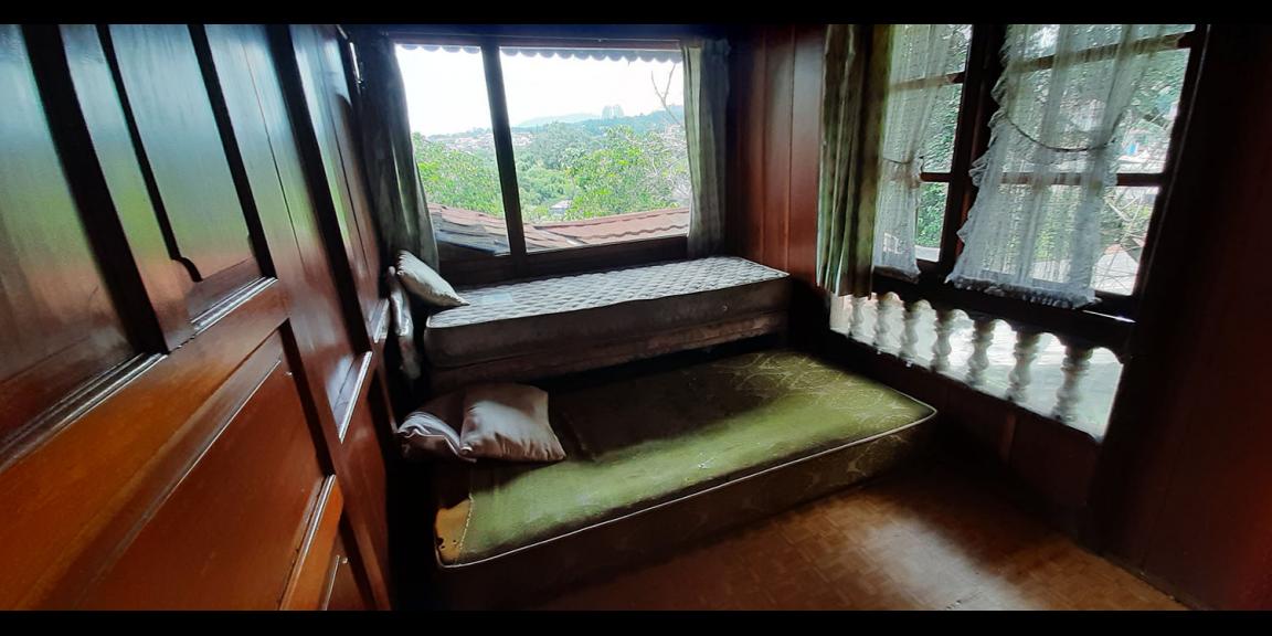 RUMAH DAN TANAH MAIN ROAD CIGADUNG BANDUNG RUMAH DAN TANAH MAIN ROAD CIGADUNG BANDUNG