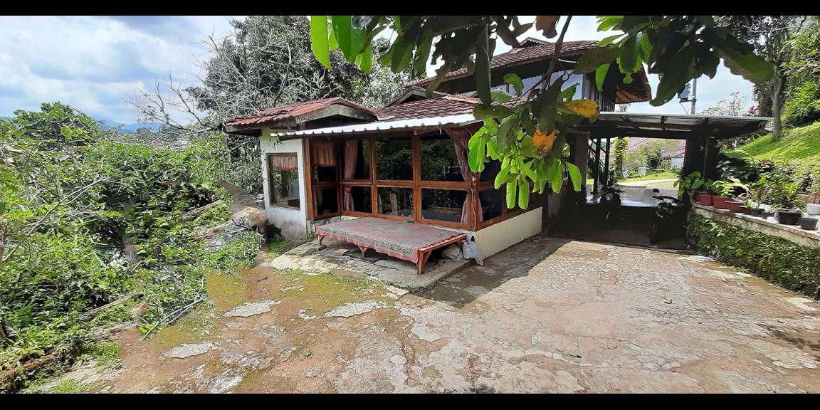 RUMAH DAN TANAH MAIN ROAD CIGADUNG BANDUNG RUMAH DAN TANAH MAIN ROAD CIGADUNG BANDUNG