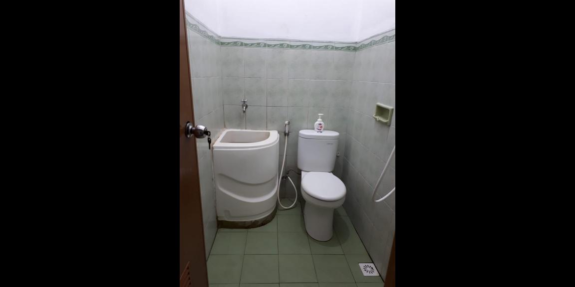 Di Jual Rumah Hunian Keluarga Strategis 2Lt. Di Jual Rumah Hunian Keluarga Strategis 2Lt.