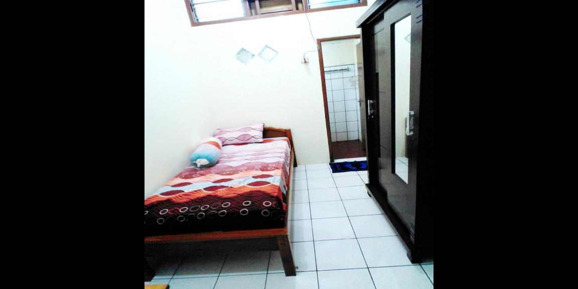 Kost Putra Dekat Kampus BINUS Anggrek, Universitas Esa Unggul dan Mall Taman Anggrek Kost Putra Dekat Kampus BINUS Anggrek, Universitas Esa Unggul dan Mall Taman Anggrek