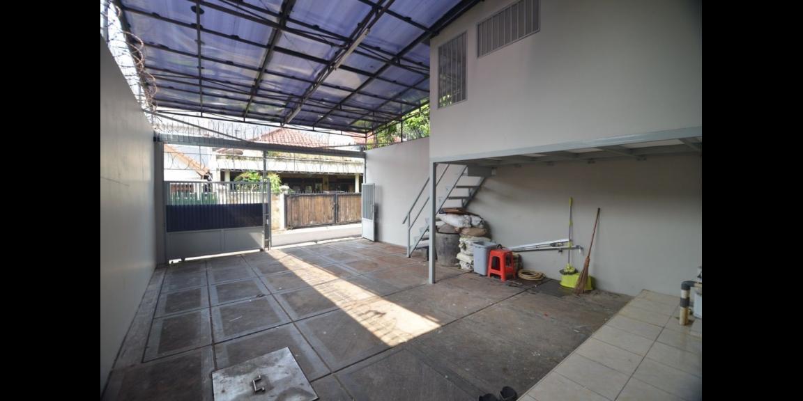 Kost Murah Dekat ITC Roxy Mas, Universitas Trisakti, Gajah Mada Plaza, Harmoni dan Monas  Kost Murah Dekat ITC Roxy Mas, Universitas Trisakti, Gajah Mada Plaza, Harmoni dan Monas