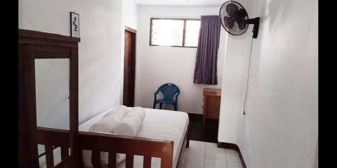 Kost Putra Dekat UNAIR, Tunjungan Plaza, Kaza Mall dan Stasiun Gubeng Surabaya Kost Putra Dekat UNAIR, Tunjungan Plaza, Kaza Mall dan Stasiun Gubeng Surabaya