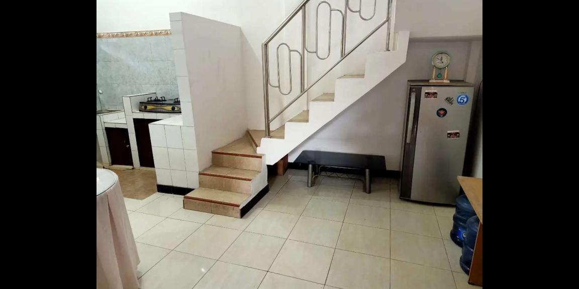 Kost Putra Dekat UNAIR, Tunjungan Plaza, Kaza Mall dan Stasiun Gubeng Surabaya Kost Putra Dekat UNAIR, Tunjungan Plaza, Kaza Mall dan Stasiun Gubeng Surabaya