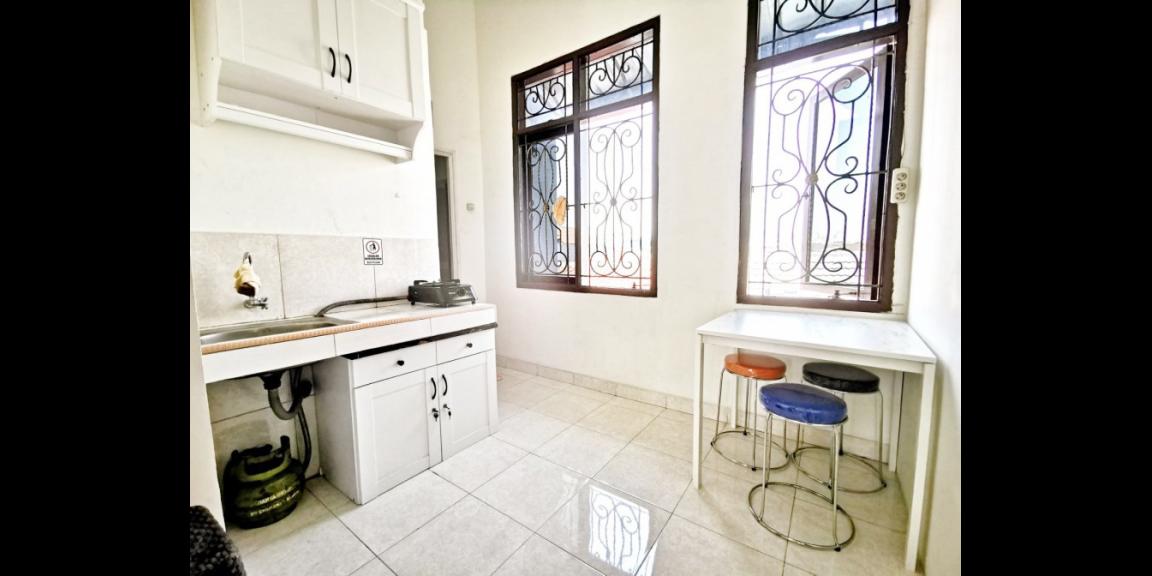 Kost Wanita Fasilitas Lengkap Dekat Universitas Trisakti ITC Roxy dan Harmoni Kost Wanita Fasilitas Lengkap Dekat Universitas Trisakti ITC Roxy dan Harmoni