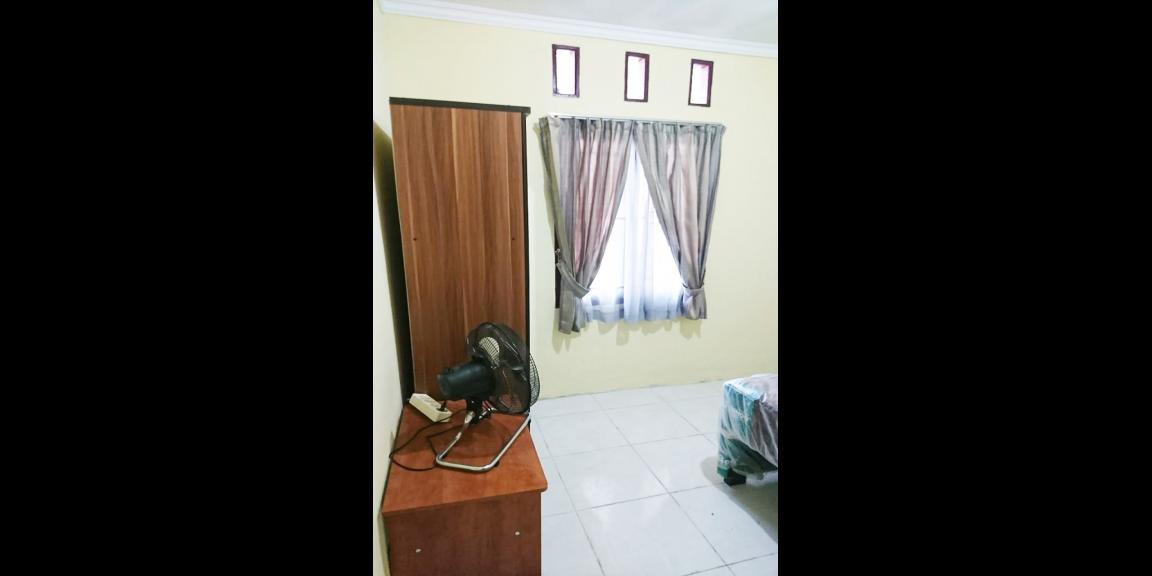 Kost Putra/Putri Murah Dekat Mall PGC Cililitan dan Kampus UKI Jakarta Timur Kost Putra/Putri Murah Dekat Mall PGC Cililitan dan Kampus UKI Jakarta Timur