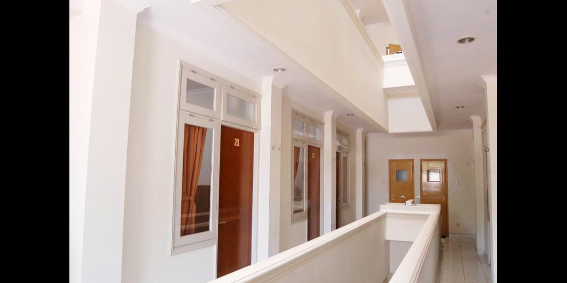 Kost Putra Dekat UNJ, UIJ, Kampus UI Salemba, RSCM, Percetakan Negara dan Graha BNPB  Kost Putra Dekat UNJ, UIJ, Kampus UI Salemba, RSCM, Percetakan Negara dan Graha BNPB