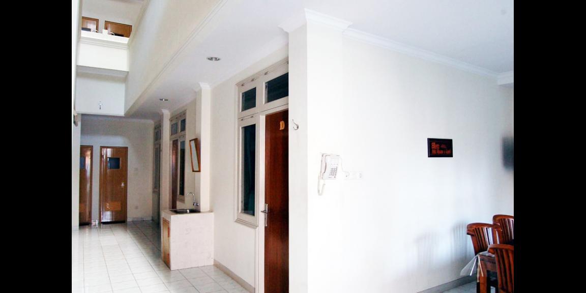 Kost Putra Dekat UNJ, UIJ, Kampus UI Salemba, RSCM, Percetakan Negara dan Graha BNPB  Kost Putra Dekat UNJ, UIJ, Kampus UI Salemba, RSCM, Percetakan Negara dan Graha BNPB