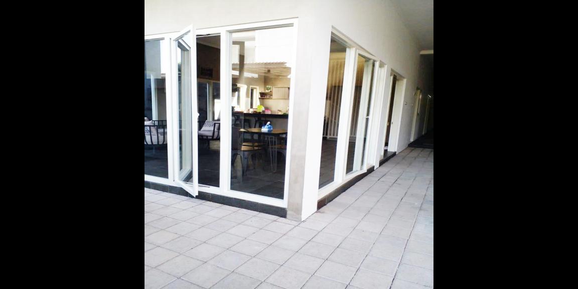 Kost Putri Dekat UNESA Universitas Negeri Surabaya, Pakuwon Mall, RS Wiyung Sejahtera, RSIA Graha Medika Kost Putri Dekat UNESA Universitas Negeri Surabaya, Pakuwon Mall, RS Wiyung Sejahtera, RSIA Graha Medika