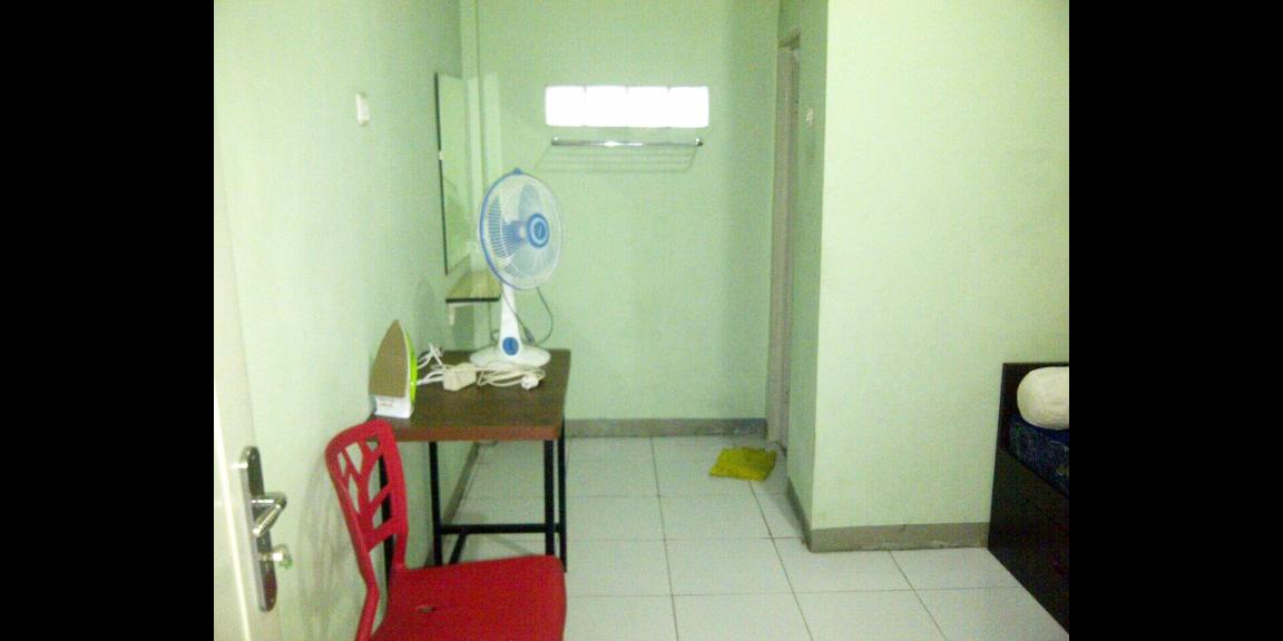 Kost Putri di Jl. TB Simatupang Dekat Kampus UHAMKA, RSUD Pasar Rebo dan Terminal Kampung Rambutan Kost Putri di Jl. TB Simatupang Dekat Kampus UHAMKA, RSUD Pasar Rebo dan Terminal Kampung Rambutan