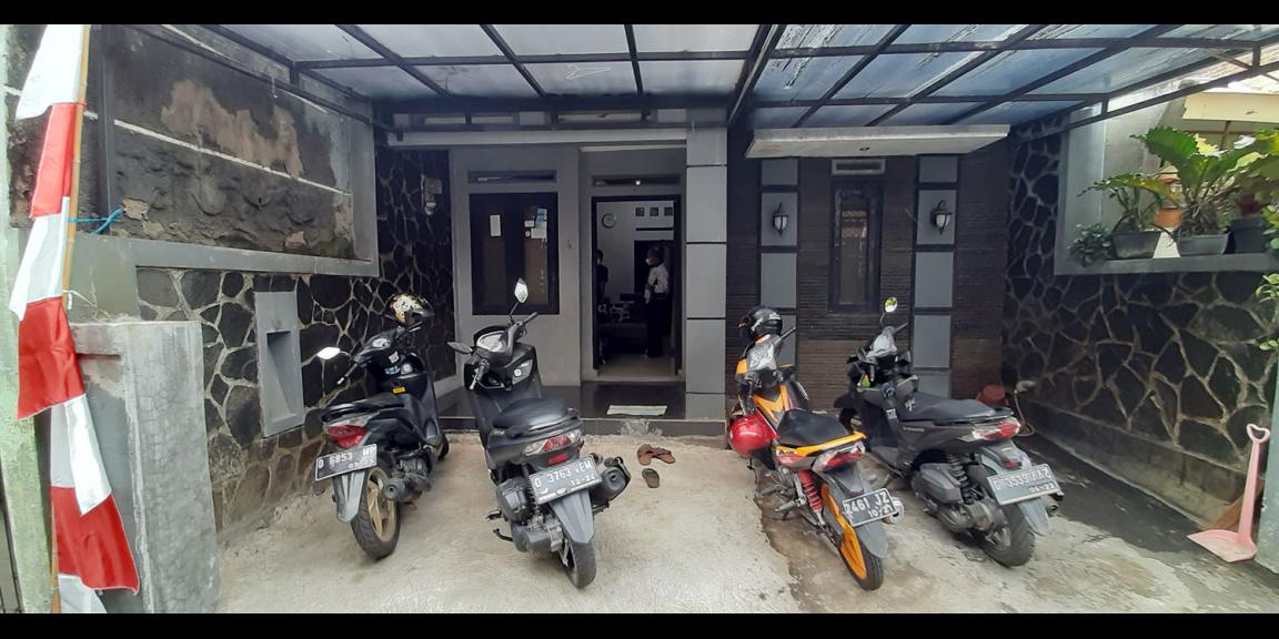RUMAH DUA LANTAI DI ANTAPANI BANDUNG RUMAH DUA LANTAI DI ANTAPANI BANDUNG
