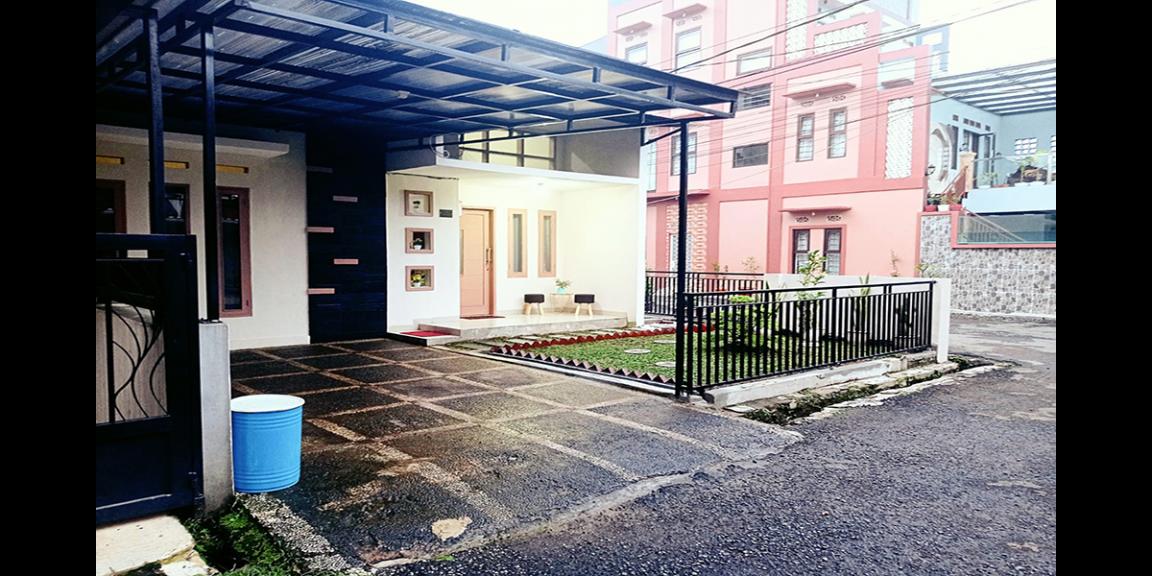 RUMAH CANTIK DUA LANTAI GAYA MINIMALIS DI KOPO BANDUNG RUMAH CANTIK DUA LANTAI GAYA MINIMALIS DI KOPO BANDUNG