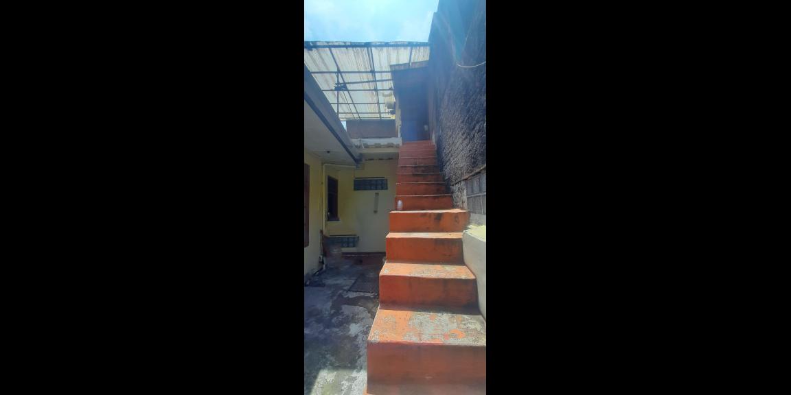 RUMAH 8 KAMAR TIDUR SIAP HUNI KAWASAN PERKANTORAN, JASA DAN NIAGA SAYAP JALAN CIKUTRA KOTA BANDUNG RUMAH 8 KAMAR TIDUR SIAP HUNI KAWASAN PERKANTORAN, JASA DAN NIAGA SAYAP JALAN CIKUTRA KOTA BANDUNG