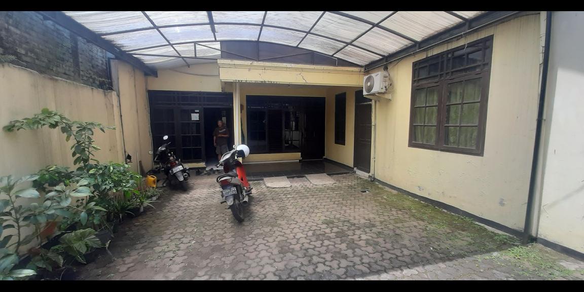 RUMAH 8 KAMAR TIDUR SIAP HUNI KAWASAN PERKANTORAN, JASA DAN NIAGA SAYAP JALAN CIKUTRA KOTA BANDUNG RUMAH 8 KAMAR TIDUR SIAP HUNI KAWASAN PERKANTORAN, JASA DAN NIAGA SAYAP JALAN CIKUTRA KOTA BANDUNG