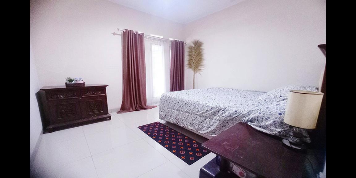 RUMAH CANTIK DUA LANTAI GAYA MINIMALIS DI KOPO BANDUNG RUMAH CANTIK DUA LANTAI GAYA MINIMALIS DI KOPO BANDUNG