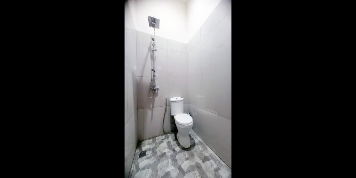 RUMAH CANTIK DUA LANTAI GAYA MINIMALIS DI KOPO BANDUNG RUMAH CANTIK DUA LANTAI GAYA MINIMALIS DI KOPO BANDUNG