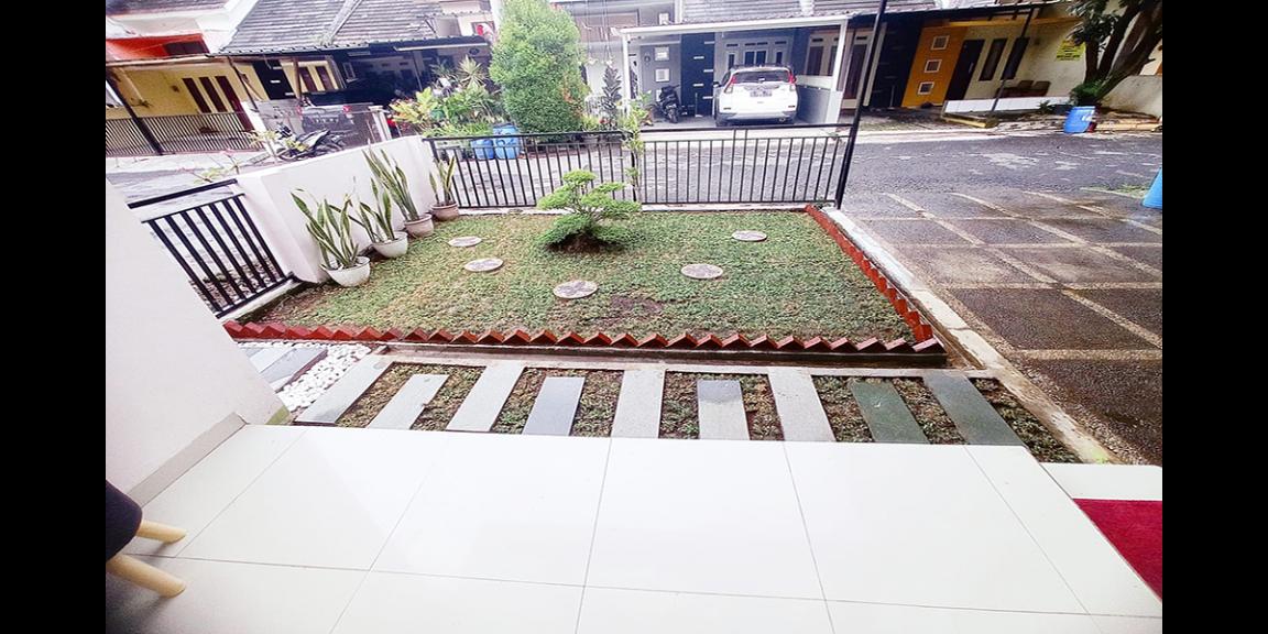 RUMAH CANTIK DUA LANTAI GAYA MINIMALIS DI KOPO BANDUNG RUMAH CANTIK DUA LANTAI GAYA MINIMALIS DI KOPO BANDUNG