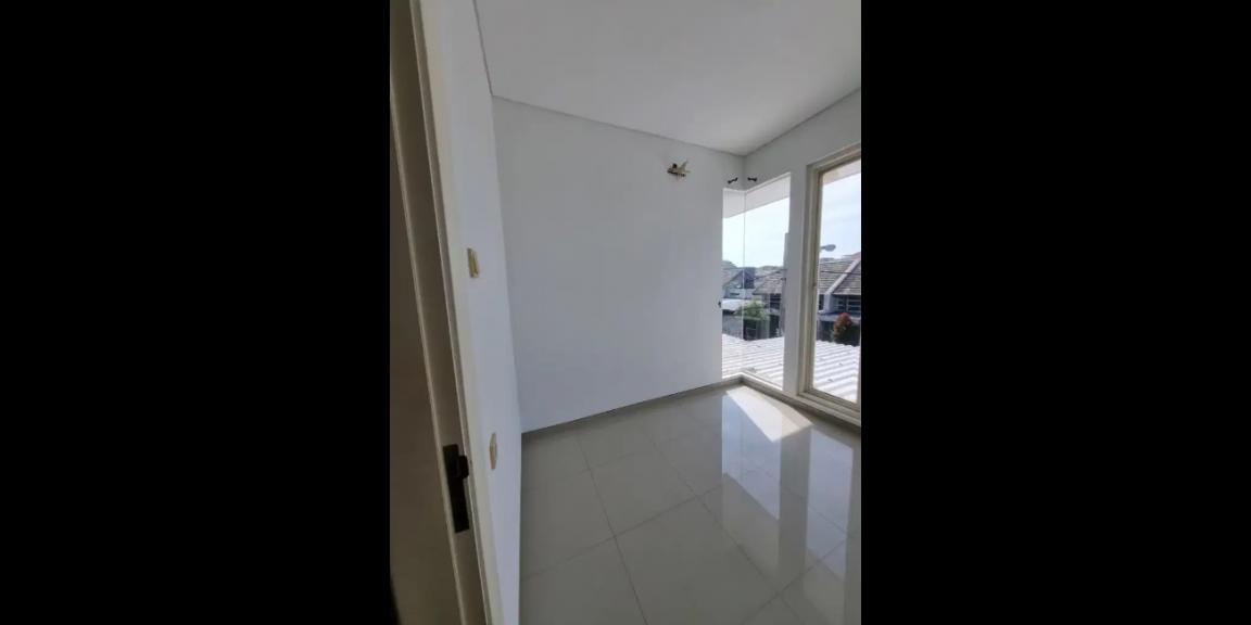 Rumah Lebar 9, Istimewa siap huni 2 lantai di Perumahan Pantai Mentari Surabaya Rumah Lebar 9, Istimewa siap huni 2 lantai di Perumahan Pantai Mentari Surabaya