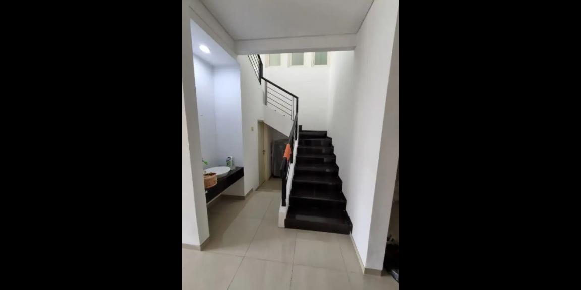 Rumah Lebar 9, Istimewa siap huni 2 lantai di Perumahan Pantai Mentari Surabaya Rumah Lebar 9, Istimewa siap huni 2 lantai di Perumahan Pantai Mentari Surabaya