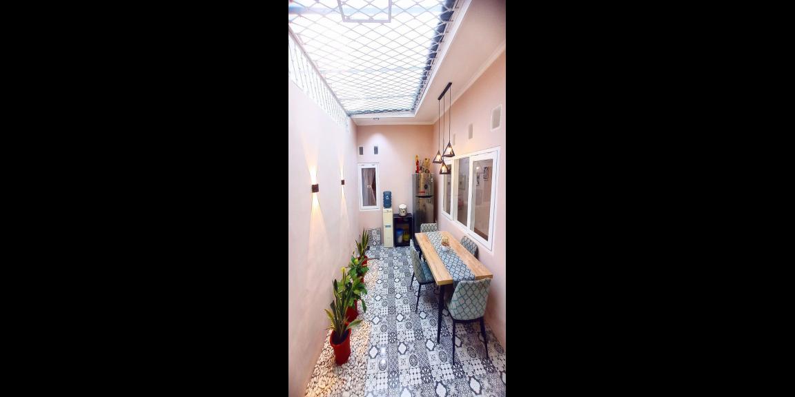 RUMAH SIAP HUNI GAYA AMERICAN CLASSIC DI PERMATA KOPO BANDUNG RUMAH SIAP HUNI GAYA AMERICAN CLASSIC DI PERMATA KOPO BANDUNG