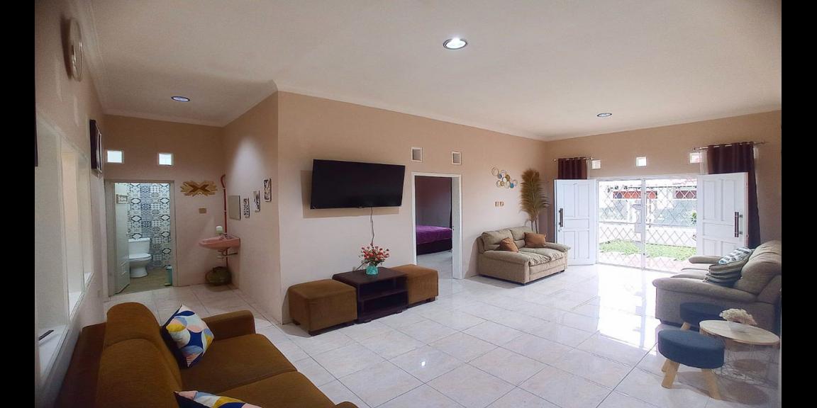 RUMAH SIAP HUNI GAYA AMERICAN CLASSIC DI PERMATA KOPO BANDUNG RUMAH SIAP HUNI GAYA AMERICAN CLASSIC DI PERMATA KOPO BANDUNG