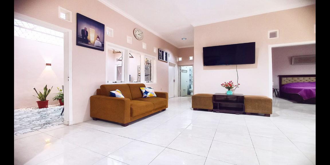 RUMAH SIAP HUNI GAYA AMERICAN CLASSIC DI PERMATA KOPO BANDUNG RUMAH SIAP HUNI GAYA AMERICAN CLASSIC DI PERMATA KOPO BANDUNG