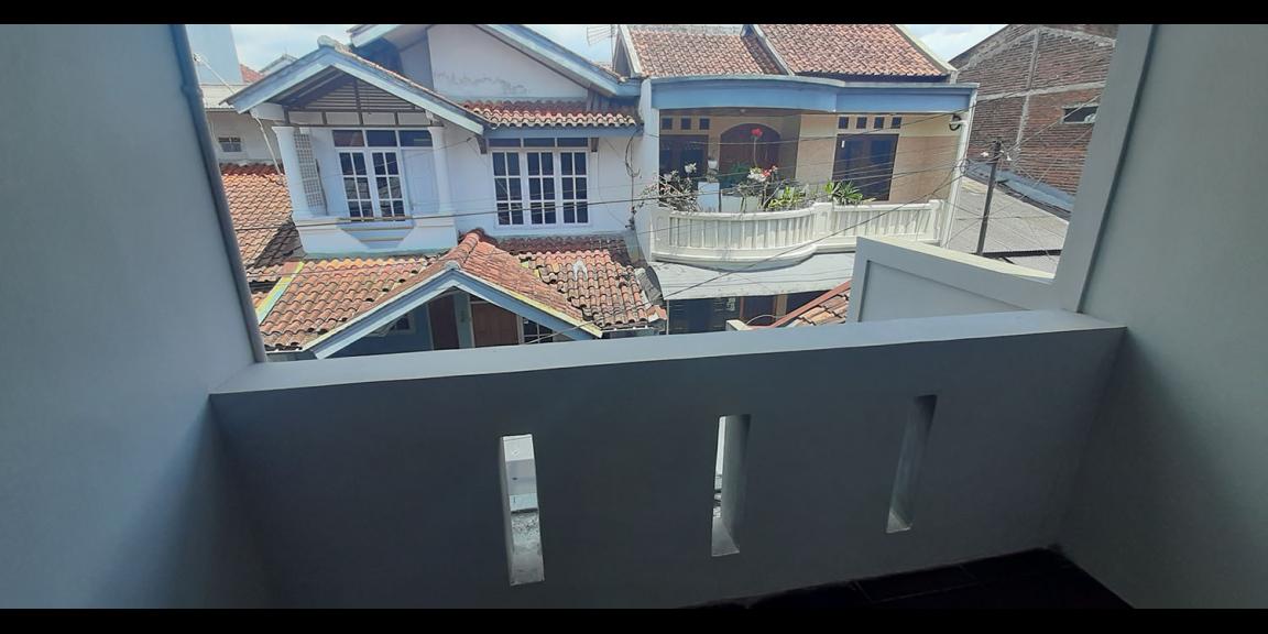 RUMAH DUA LANTAI SIAP HUNI DI ANTAPANI BANDUNG RUMAH DUA LANTAI SIAP HUNI DI ANTAPANI BANDUNG