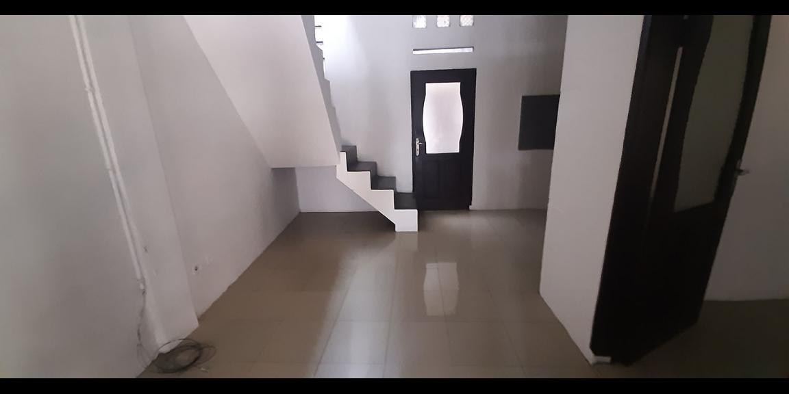 RUMAH DUA LANTAI SIAP HUNI DI ANTAPANI BANDUNG RUMAH DUA LANTAI SIAP HUNI DI ANTAPANI BANDUNG