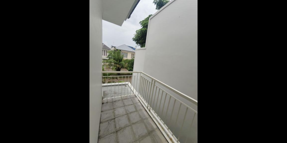 Rumah Baru Gress Full Furnished Lokasi Manyar Jaya Sukolilo Surabaya Rumah Baru Gress Full Furnished Lokasi Manyar Jaya Sukolilo Surabaya