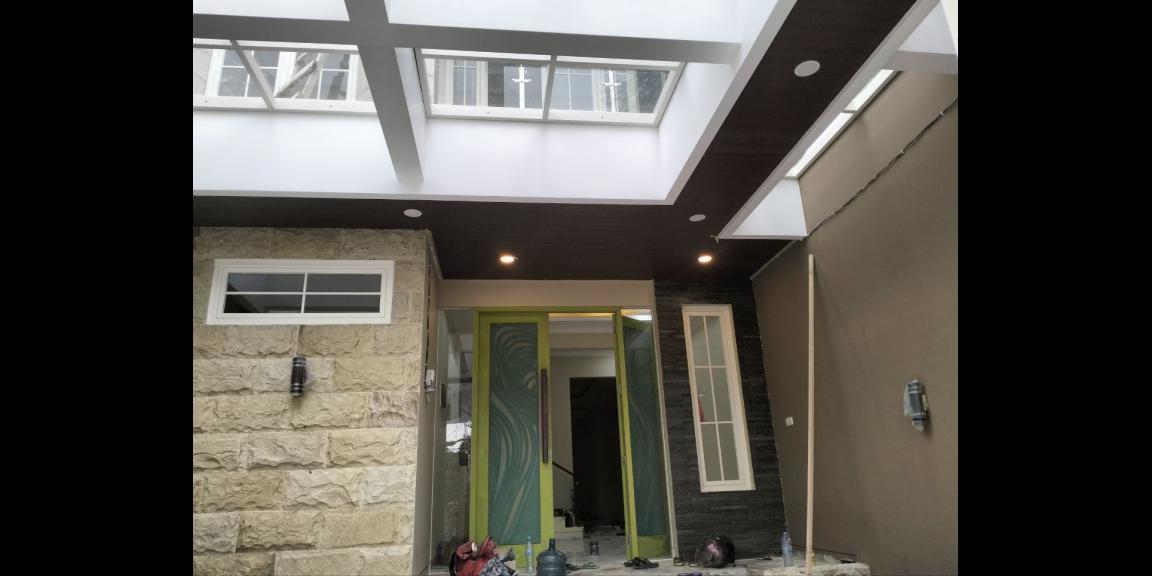 Rumah Baru Luxury Minimalis 2 Lantai Lokasi Jemursari Surabaya Rumah Baru Luxury Minimalis 2 Lantai Lokasi Jemursari Surabaya