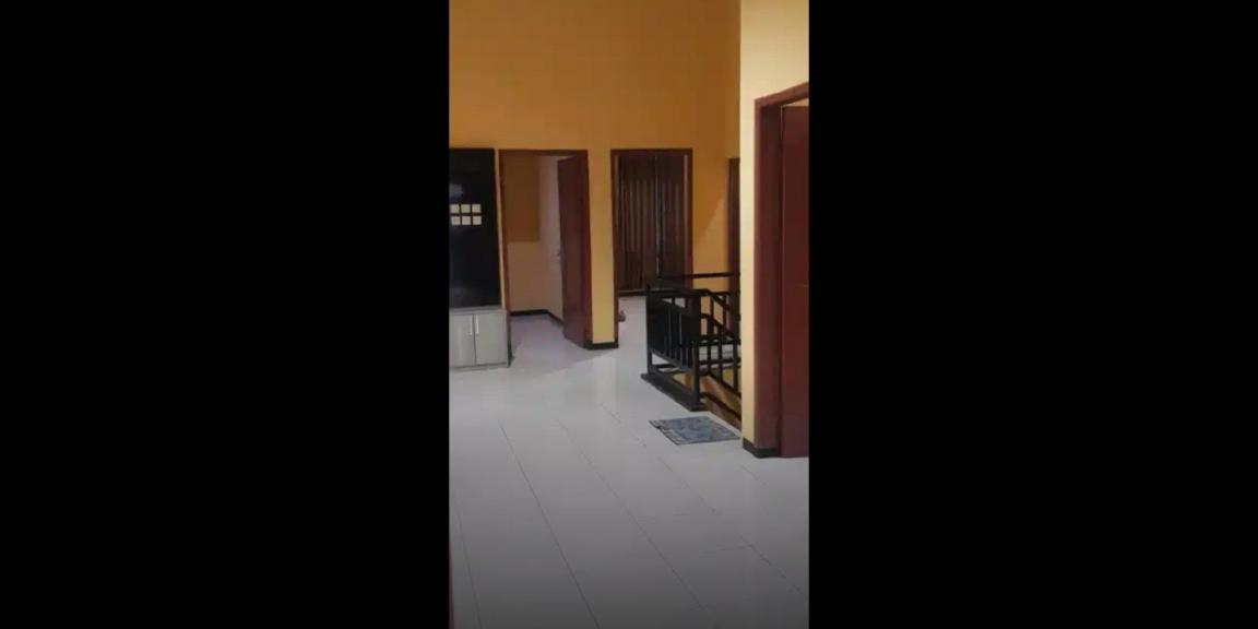 Rumah Full Furnished Siap Huni Lokasi Graha Kebraon Wiyung Surabaya  Rumah Full Furnished Siap Huni Lokasi Graha Kebraon Wiyung Surabaya