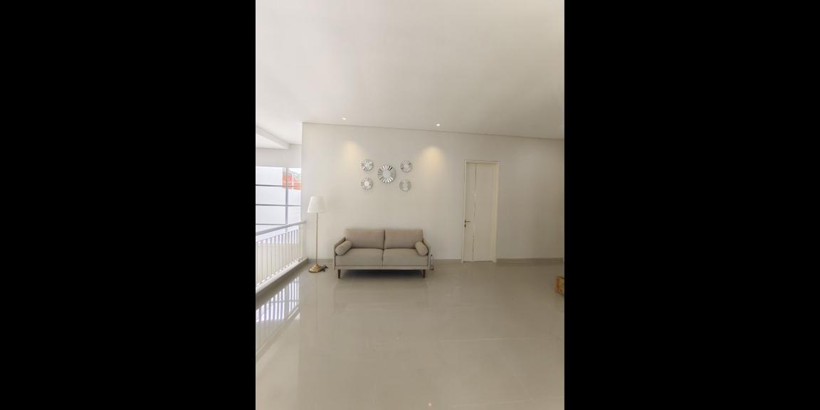 Rumah Baru Gress Full Furnished Lokasi Manyar Jaya Sukolilo Surabaya Rumah Baru Gress Full Furnished Lokasi Manyar Jaya Sukolilo Surabaya