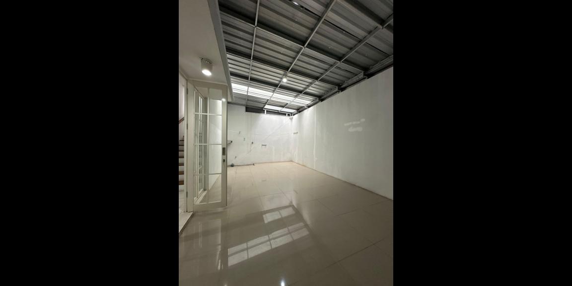 Rumah Semi Furnished Siap Huni di Perumahan Green Orchid Soekarno Hatta Malang Rumah Semi Furnished Siap Huni di Perumahan Green Orchid Soekarno Hatta Malang