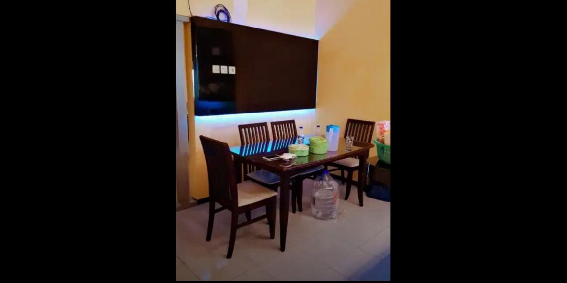 Rumah Full Furnished Siap Huni Lokasi Graha Kebraon Wiyung Surabaya  Rumah Full Furnished Siap Huni Lokasi Graha Kebraon Wiyung Surabaya