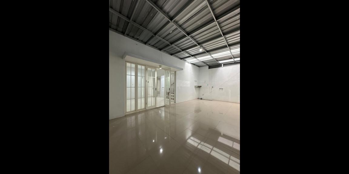 Rumah Semi Furnished Siap Huni di Perumahan Green Orchid Soekarno Hatta Malang Rumah Semi Furnished Siap Huni di Perumahan Green Orchid Soekarno Hatta Malang