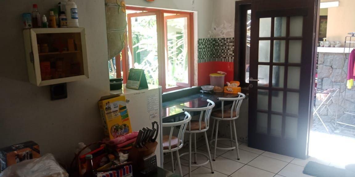 Rumah Cakep Istimewa Siap Huni Lokasi Gayungsari Barat Surabaya Rumah Cakep Istimewa Siap Huni Lokasi Gayungsari Barat Surabaya