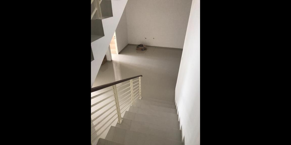 Rumah Baru Lebar 9 di Perumahan Semolowaru Elok Sukolilo Surabaya Rumah Baru Lebar 9 di Perumahan Semolowaru Elok Sukolilo Surabaya