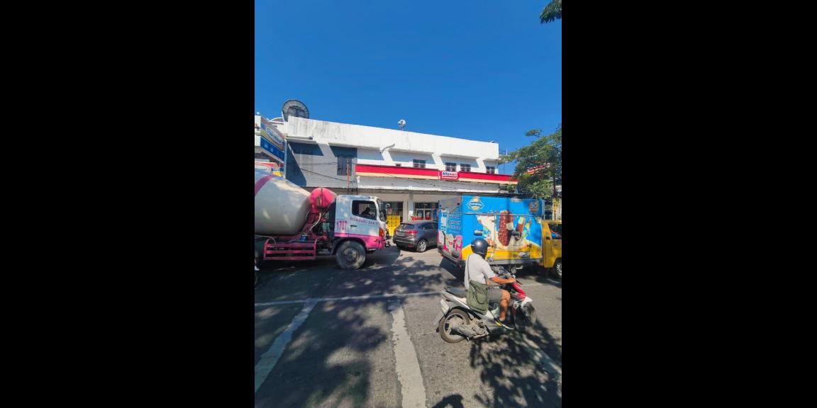 Tempat Usaha Nol Jalan Raya Ir Soekarno MERR Surabaya Tempat Usaha Nol Jalan Raya Ir Soekarno MERR Surabaya