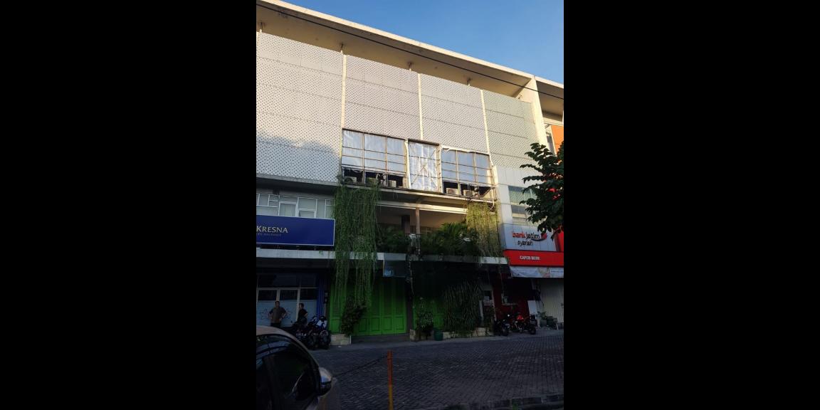 Disewakan Ruko 4 Lantai Nol jalan Raya Ir Soekarno Merr Surabaya, 2 Unit jejer Disewakan Ruko 4 Lantai Nol jalan Raya Ir Soekarno Merr Surabaya, 2 Unit jejer