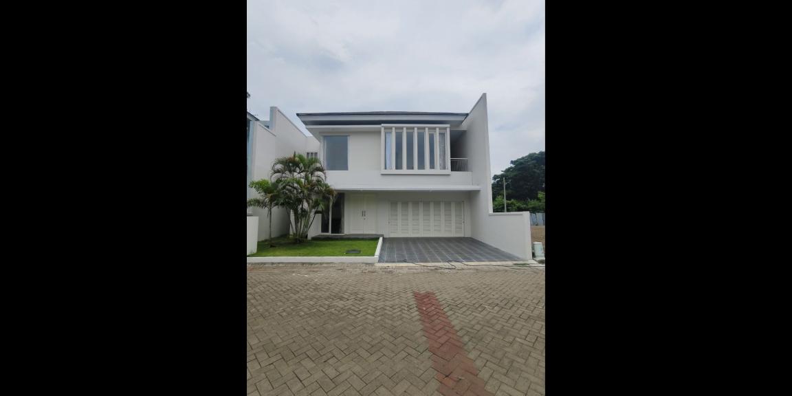 Rumah Baru Gress Full Furnished Lokasi Manyar Jaya Sukolilo Surabaya Rumah Baru Gress Full Furnished Lokasi Manyar Jaya Sukolilo Surabaya