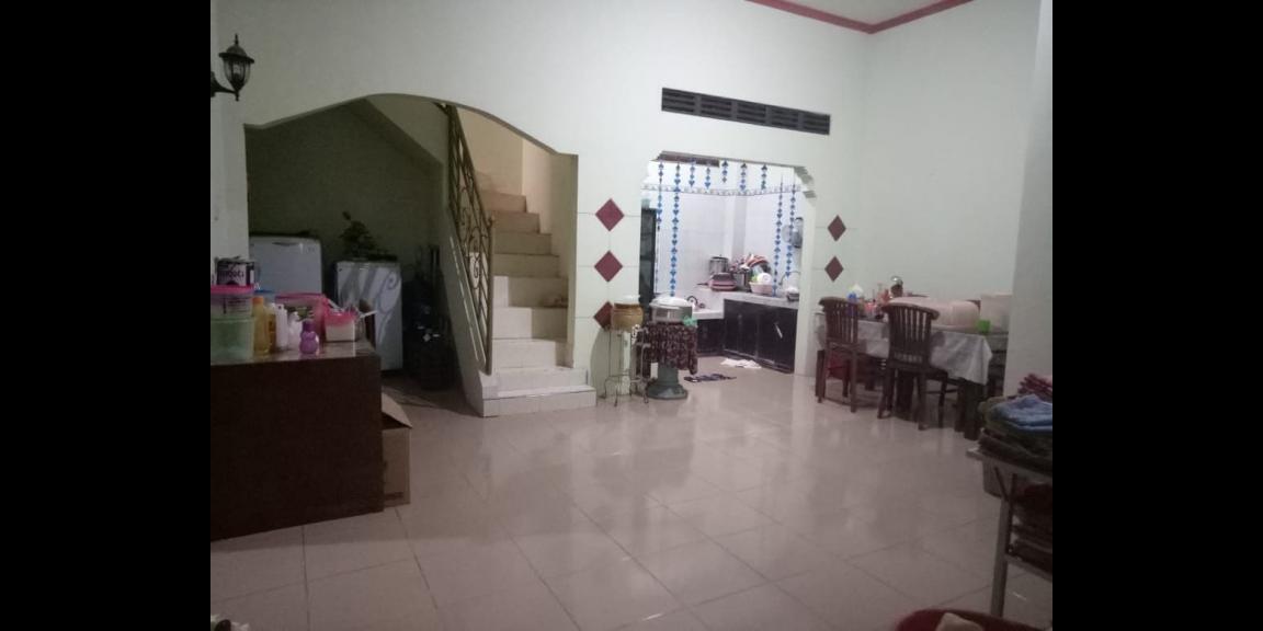 Rumah Dijual* *Babatan Pilang A2* Rumah Dijual* *Babatan Pilang A2*