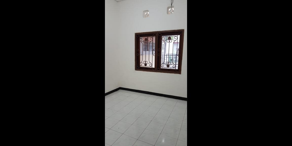 Dijual Rumah Giya Babatan Mukti H Dijual Rumah Giya Babatan Mukti H