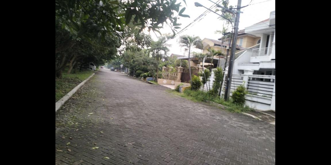 Rumah Siap Huni Lokasi Raya Kutisari Indah Surabaya Rumah Siap Huni Lokasi Raya Kutisari Indah Surabaya