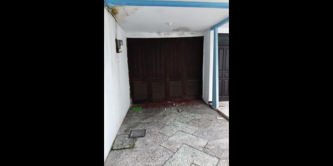 Rumah Siap Huni Lokasi Raya Kutisari Indah Surabaya Rumah Siap Huni Lokasi Raya Kutisari Indah Surabaya