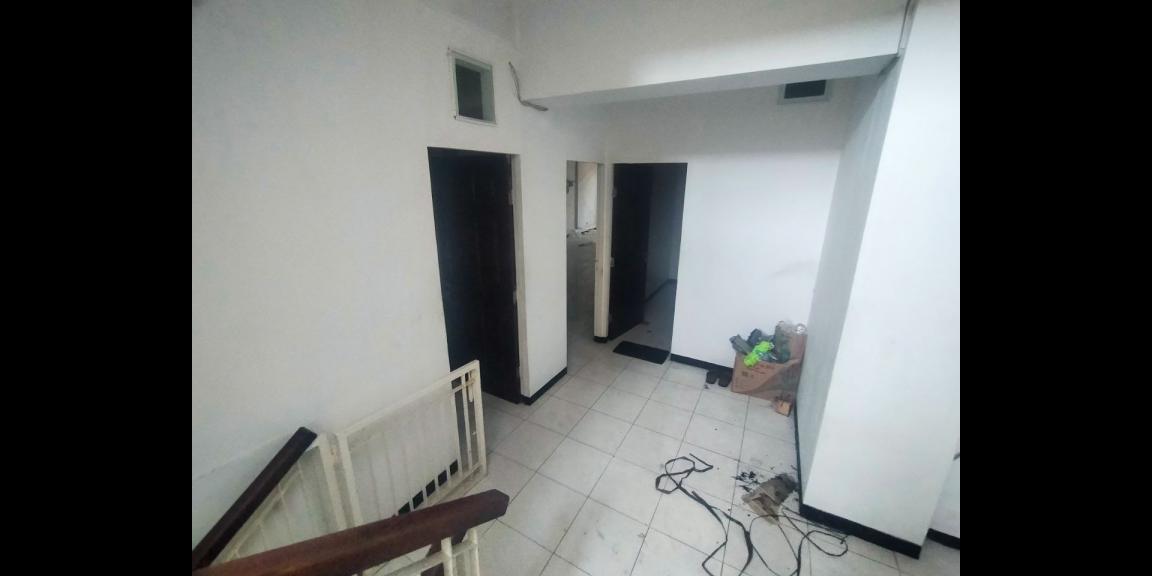 LOKASI STRATEGIS!!! Disewakan Ruko 4 Lantai Nol jalan Raya Ir Soekarno Merr Surabaya, 2 Unit jejer LOKASI STRATEGIS!!! Disewakan Ruko 4 Lantai Nol jalan Raya Ir Soekarno Merr Surabaya, 2 Unit jejer