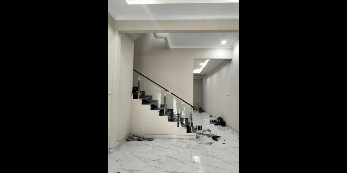 Rumah Baru Luxury Minimalis 2 Lantai Lokasi Jemursari Surabaya Rumah Baru Luxury Minimalis 2 Lantai Lokasi Jemursari Surabaya