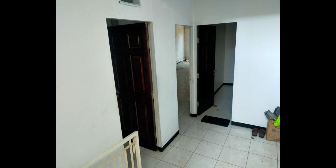 LOKASI STRATEGIS!!! Disewakan Ruko 4 Lantai Nol jalan Raya Ir Soekarno Merr Surabaya, 2 Unit jejer LOKASI STRATEGIS!!! Disewakan Ruko 4 Lantai Nol jalan Raya Ir Soekarno Merr Surabaya, 2 Unit jejer