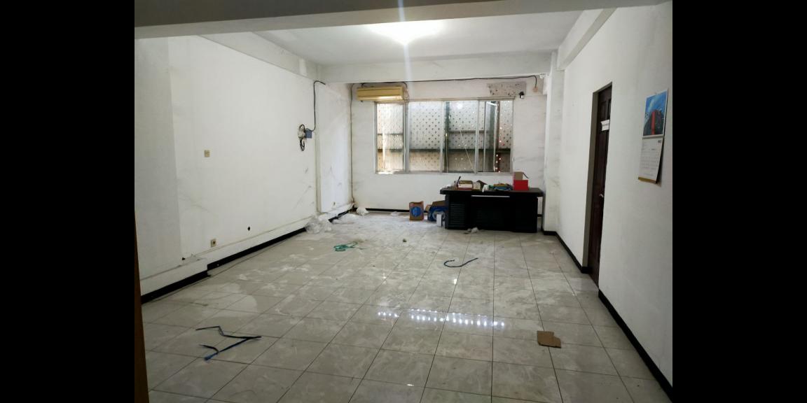 LOKASI STRATEGIS!!! Disewakan Ruko 4 Lantai Nol jalan Raya Ir Soekarno Merr Surabaya, 2 Unit jejer LOKASI STRATEGIS!!! Disewakan Ruko 4 Lantai Nol jalan Raya Ir Soekarno Merr Surabaya, 2 Unit jejer