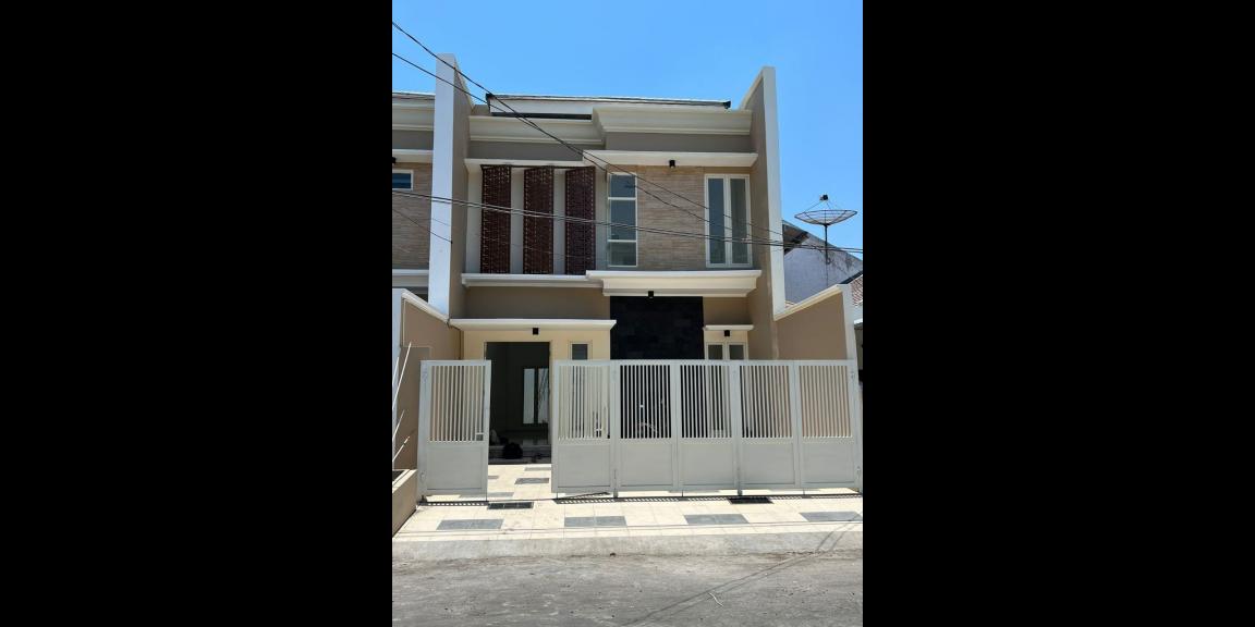 Rumah Baru Manyar Kertoardi Minimalis Modern Super Strategis Rumah Baru Manyar Kertoardi Minimalis Modern Super Strategis