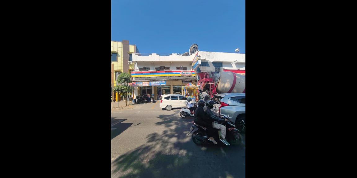 Tempat Usaha Nol Jalan Raya Ir Soekarno MERR Surabaya Tempat Usaha Nol Jalan Raya Ir Soekarno MERR Surabaya